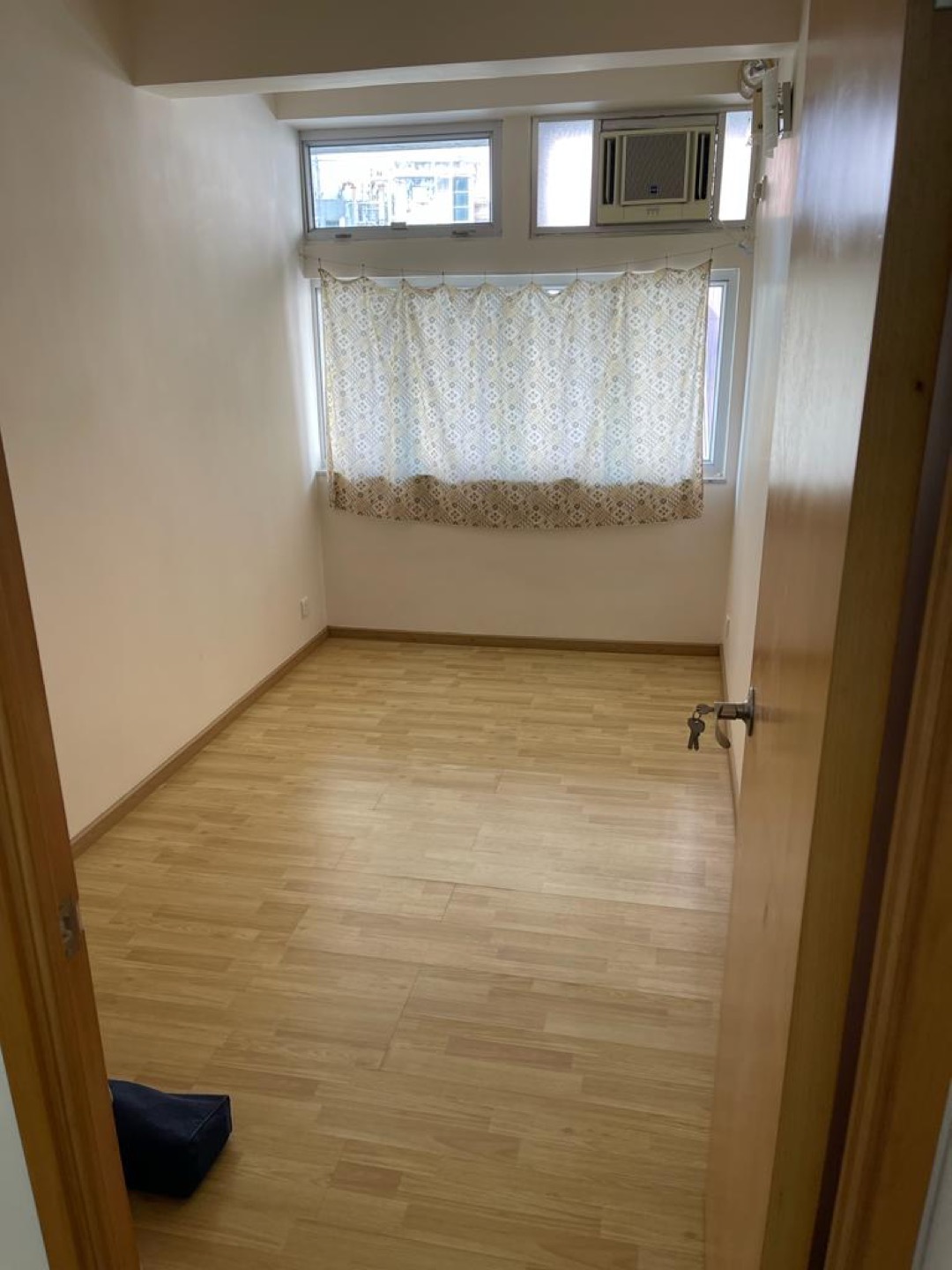Four Seas Commercial Building兩房單位相片 2