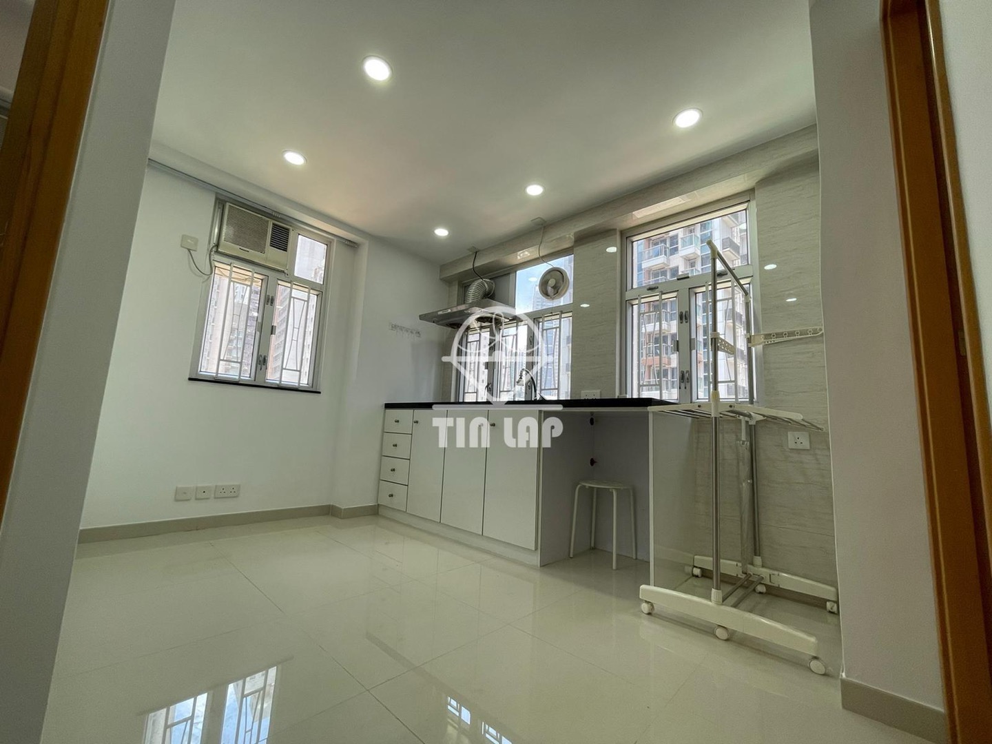 Sun Wise Building兩房單位相片 13