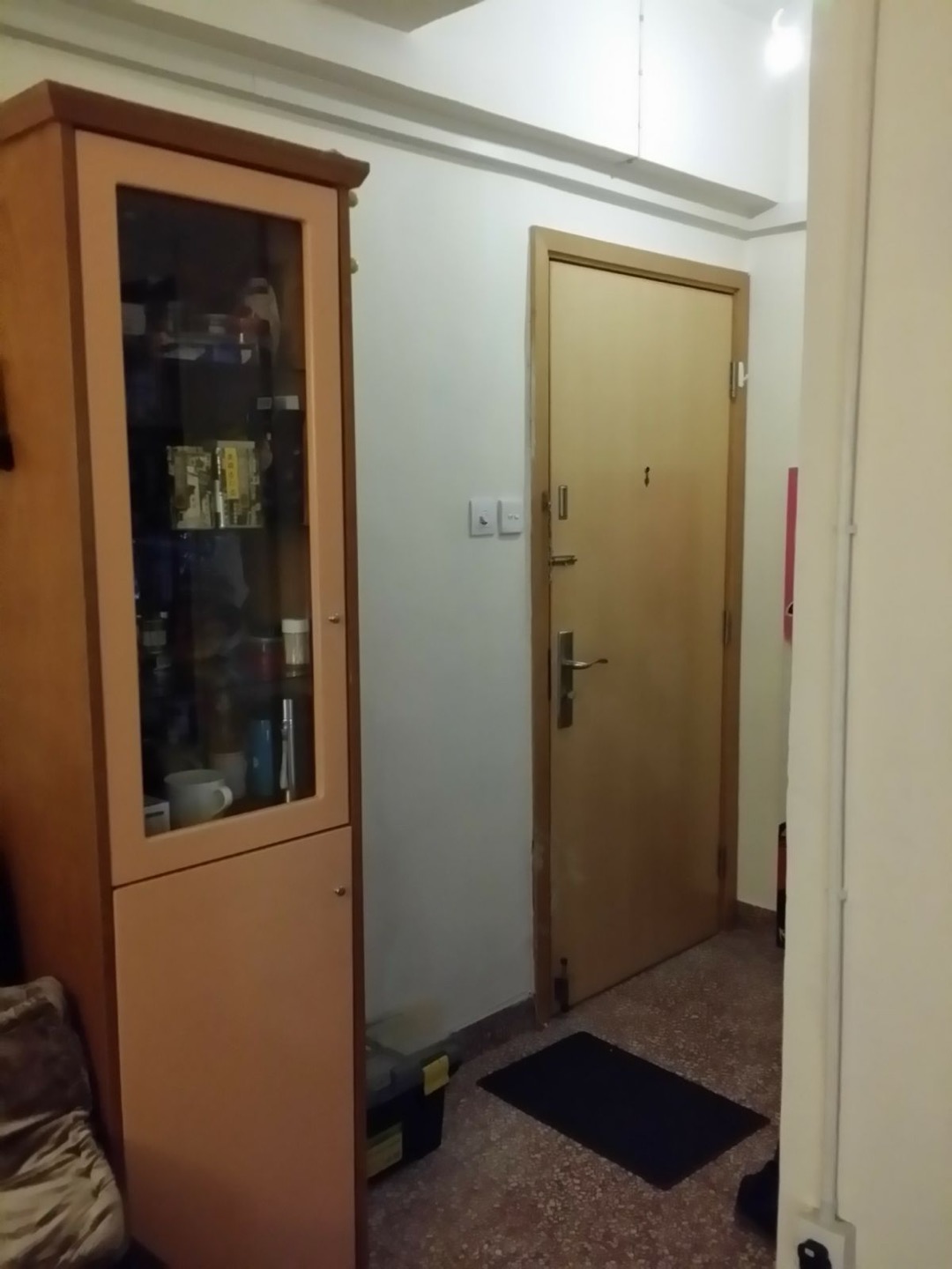 威靈頓街一房單位相片 8