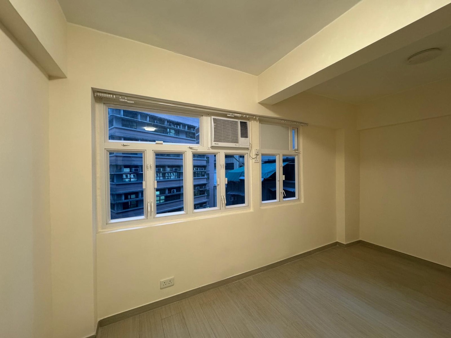 Winsing Building開放式單位相片 7